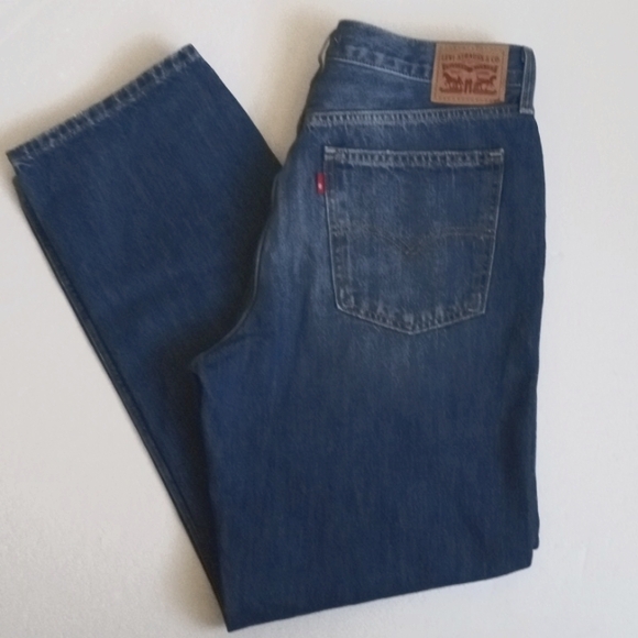 Levi Straight Jeans - Picture 3 of 9